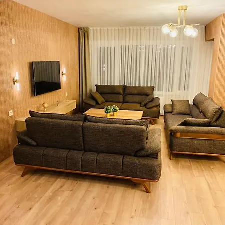 Spacious,central, Special Design Flat In Besiktas