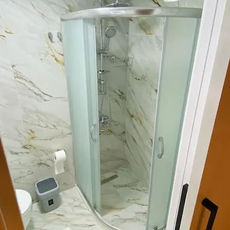 Spacious,central, Special Design Flat In Besiktas * Istanbul