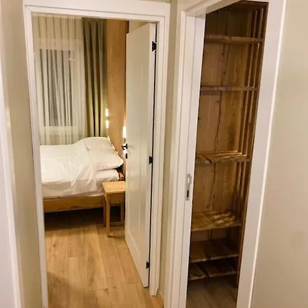 Spacious,central, Special Design Flat In Besiktas *