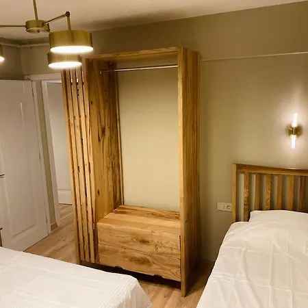 Spacious,central, Special Design Flat In Besiktas Apartment Istanbul