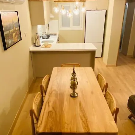Apartment Spacious,central, Special Design Flat In Besiktas Istanbul