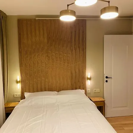 Spacious,central, Special Design Flat In Besiktas דירה איסטמבול