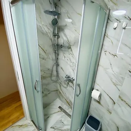 아파트 Spacious,central, Special Design Flat In Besiktas