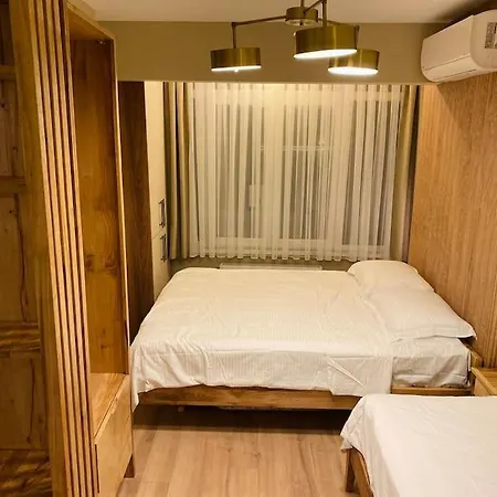 Spacious,central, Special Design Flat In Besiktas *